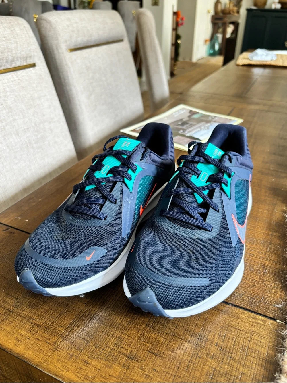 Size 9.5 Women Nike Quest 5 Sneakers  Obsidian/White/Jade DD9291-401 New